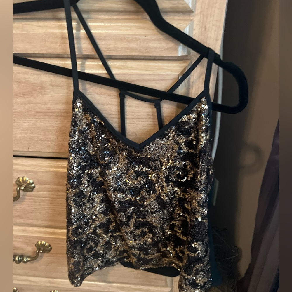 Potter’s pot glittery black and gold tank crop top size xsmall